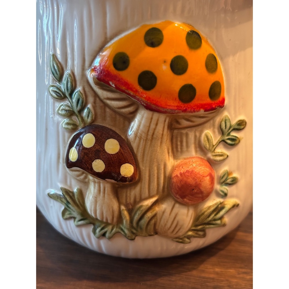 Vintage 1978 Sears & Roebuck Ceramic Mushroom Canister Embossed Cookie Jar - Picture 2 of 12